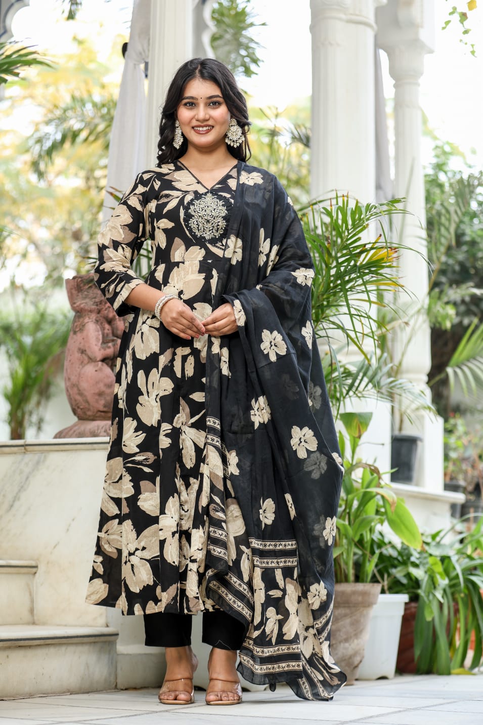 Anarkali Pant Duppata Detaling with Handwork